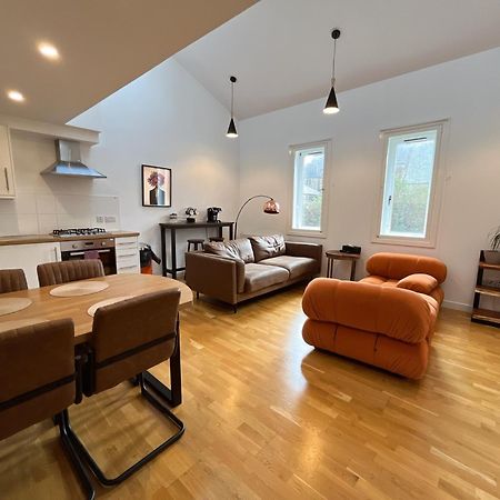 2 Bed 2 Bath With Private Parking Apartment เอดินบะระ ภายนอก รูปภาพ